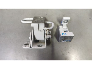 4L0833411 (AUDI) Петля двери задней левой комплектAudi Q7 05-15