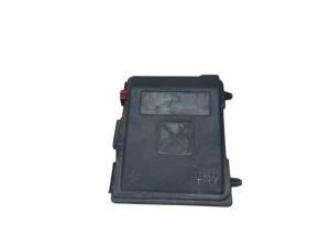 9801448680 (PEUGEOT) Крышка корпуса блока предохранителей верхняя частьPeugeot 508 18- Peugeot 308 (T9) 13- Citroen Berlingo 18-