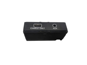 8W0035726 (AUDI) Разъем AUX USBAudi A5 16- Audi A4 15- Audi Q5 16-