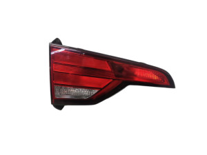 8W9945075 (AUDI) Фонарь внутренний левый универсал ЕвропаAudi A4 15-