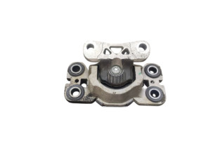 LR061456 (LAND ROVER) Опора КПП левая 2.2TDI 16VLand Rover Discovery Sport 14-