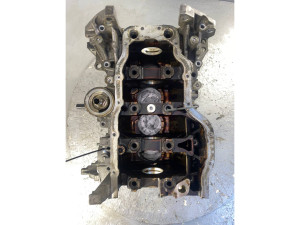 211022EK00 (KIA) Блок двигателя голый 1.8MPI 16V