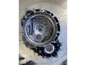AV4R-7F096-RB (FORD) Корпус АКПП передний 6 ступ 4*4 PowerShiftFord Kuga 08-13