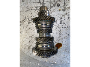7M5R-7061-AA (FORD) Вал АКПП вторич 1 43/41/37/32z 6 ступ 4*4 PowerShiftFord Kuga 08-13