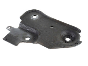 8200823809 (RENAULT) Кронштейн балки передней левыйRenault Captur 13-20 Renault Duster 10-18 Dacia Duster 10-17