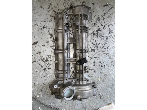 A6420101630 (MERCEDES-BENZ) Крышка клапанная правая 3.0CDI 24V