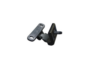 8U0827300D (AUDI) Петля крышки багажника праваяAudi A5 24- Audi Q3 11-18 Audi Q5 16-