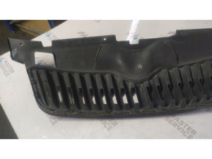 5J0853668B (SKODA) Решітка радіатора хром 10-