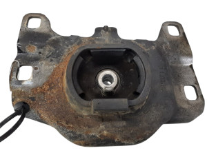 1871260 (FORD) Опора КПП левая 1.5TDCI 8V, 2.0TDCI 16VFord C-MAX 10-19 Ford Kuga 13-21 Ford Focus III 11-18