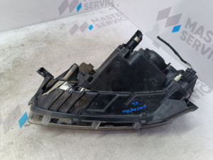 260107615R (DACIA) Фара права механічний коректор -17