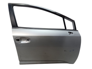 6700105070 (TOYOTA) Дверь передняя праваяToyota Avensis 09-18
