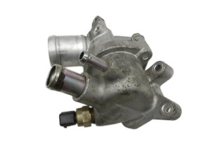 256102A080 (KIA) Корпус термостата металл 1.1CRDI 12VKia Rio UB 11-17