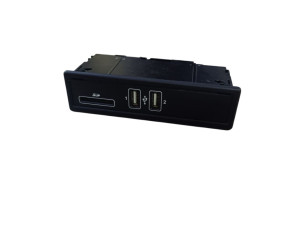 A2058200226 (MERCEDES-BENZ) Блок электронный управления USB в консоль переднийMercedes-Benz C-Class W205 14-21