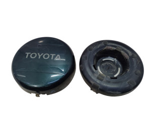 6477142060 (TOYOTA) Кожух запасного колеса 2 частиToyota RAV4 00-05
