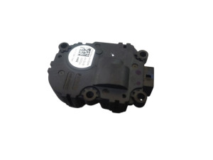A0999064903 (MERCEDES-BENZ) Шаговый двигатель печкиMercedes-Benz EQE 22-