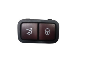 A2068200701 (MERCEDES-BENZ) Кнопка закрытия крышки багажника внутренняяMercedes-Benz EQE 22-