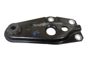 7113255P00 (SUZUKI) Кронштейн балки левый радиатораSuzuki Vitara 15- Suzuki SX4 S-Cross 14-21