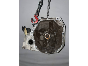 JR5068 (RENAULT) КПП 5 ступ 4*2 спидометр с ABS 1.6MPI 16VRenault Duster 10-18 Dacia Duster 10-17