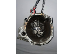 TL4000 (RENAULT) КПП 6 ступ стартер спереди спидометр с ABS 1.5DCI 8V