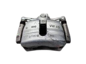 8V0615124 (VW) Суппорт тормозной передний правыйVW Caddy IV 15- Audi A3 12-22 Skoda Octavia A7 13-19