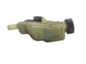 BBM432690B (MAZDA) Бачок ГУРMazda 3 09-14