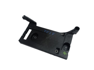 3G0907509A (AUDI) Полка аккумуляторнаяAudi A3 20-