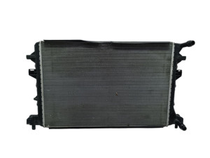 5Q0121251HH (AUDI) Радиатор охлаждения двигателя дополнительныйVW Tiguan 16-24 Audi Q3 18- Skoda Octavia A7 13-19