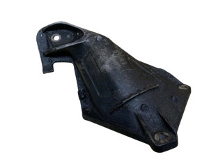 KKU000390 (LAND ROVER) Кронштейн подушки двигателя левый 3.0TDI 24VRange Rover 02-12