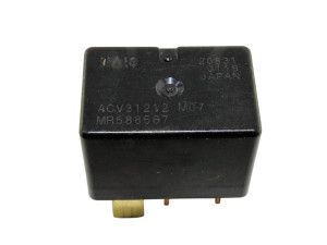 MR588567 (MITSUBISHI) Реле противотуманных фарMitsubishi Pajero III 00-07