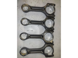 121002135R (RENAULT) Шатун 1.7DCI 16V R9N 401