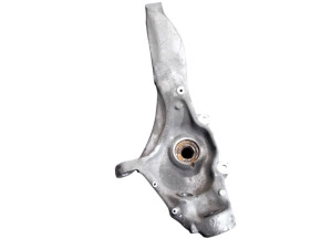 LR043581 (LAND ROVER) Поворотный кулак правыйRange Rover Sport 13-22 Range Rover 12-22
