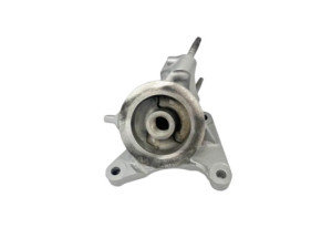 1578131010 (TOYOTA) Кронштейн теплообменника масла 3.5MPI 24VToyota Camry 06-11