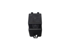 61369207913 (BMW) Реле вентилятора радиатораBMW i3 I01 13-22 BMW 1 F20/F21 11-19 BMW 3 F30-80 12-19