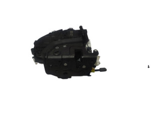 8X0839015G (AUDI) Замок двери задней левой 6 пиновAudi A5 16-24 Audi A4 15- Audi Q5 16-