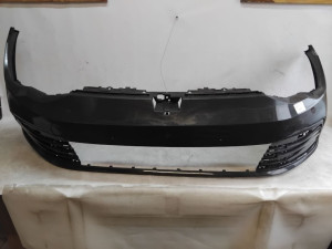 5H0807221J (VW) Бампер передний под парктроник
