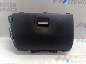 LR060060 (LAND ROVER) Бардачок