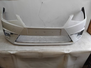 6F0807221D (SEAT) Бампер передний под парктроник