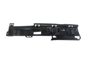 51777332333 (BMW) Кронштейн накладки порога левый заднийBMW X1 F48-49 15-