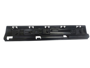 51777332329 (BMW) Кронштейн накладки порога левый переднийBMW X1 F48-49 15-