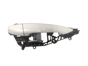 51217401210 (BMW) Ручка двери наружная праваяBMW X2 F39 17- BMW X1 F48-49 15-
