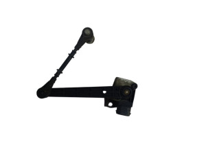 RQH500450 (LAND ROVER) Датчик дорожного просвета задний левыйRange Rover 02-12