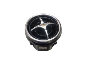A2048307754 (MERCEDES-BENZ) Дефлектор торпедо левый боковой 12-Mercedes-Benz GLK X204 08-15