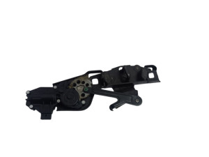 FQQ500090 (LAND ROVER) Ответная часть замка крышки багажника с доводчикомRange Rover Sport 05-13