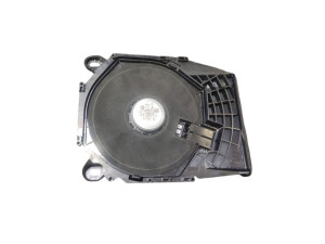 65139204786 (BMW) Сабвуфер правыйBMW 3 E90-93 05-12 BMW X1 E84 09-15 BMW 1 E81-88 04-11