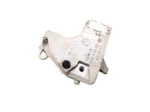 22116878938 (BMW) Кронштейн подушки двигателя правый 0.6GDI 8VBMW i3 I01 13-22