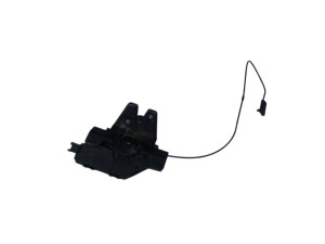 51247840617 (BMW) Замок крышки багажника электрическийBMW 3 E46 99-05 BMW 1 E81-88 04-11