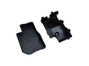 8266342080 (TOYOTA) Корпус блока предохранителей моторного отсека комплект левыйToyota RAV4 05-13