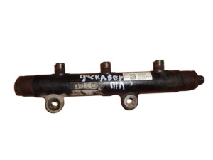 LR005553 (LAND ROVER) Топливная рейка металл левая 2.7TDI 24VRange Rover Sport 05-13 Land Rover Discovery III 04-09