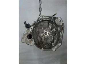 JH3336 (RENAULT) КПП 5 ступ стартер спереди спидометр с ABS 0.9TCE 12V