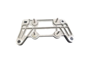LJ986A998AD (FORD) Кронштейн зарядного устройства правыйFord Mustang Mach-E 20-